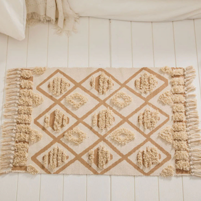 Alfombra pequeña de estilo bereber con relieves