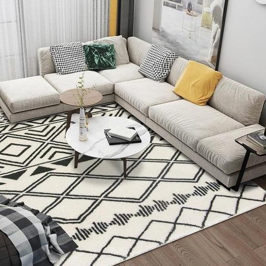 Alfombra bereber blanca y negra geométrica