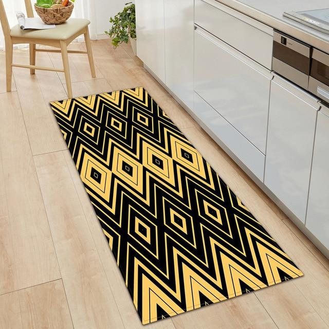 Alfombra de cocina negra y amarilla