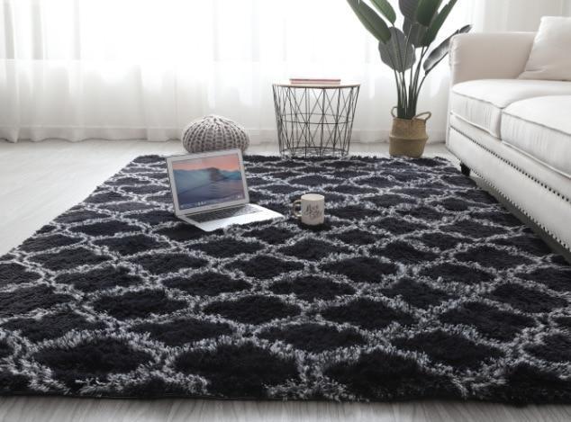 Alfombra Marroquí Negra de Pelo Largo