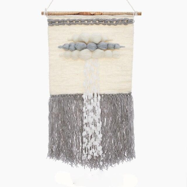 Colgante de pared tejido con nubes